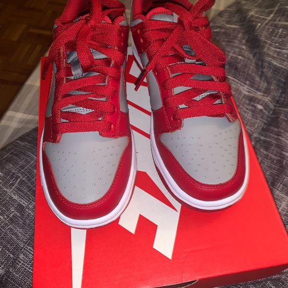 *SOLD* Nike Dunks low - Picture 3 of 7